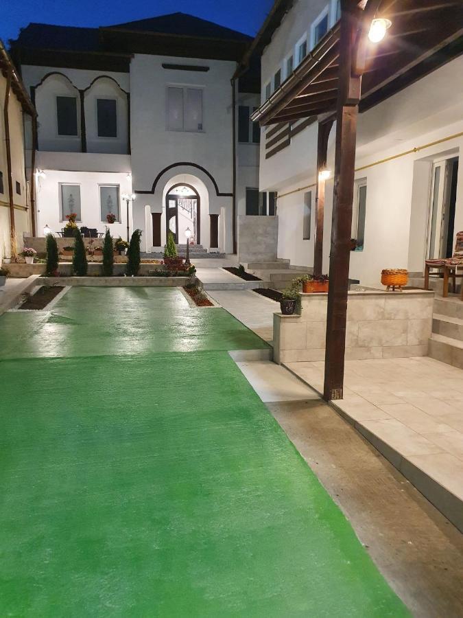 Casa Musceleana Câmpulung Exterior foto