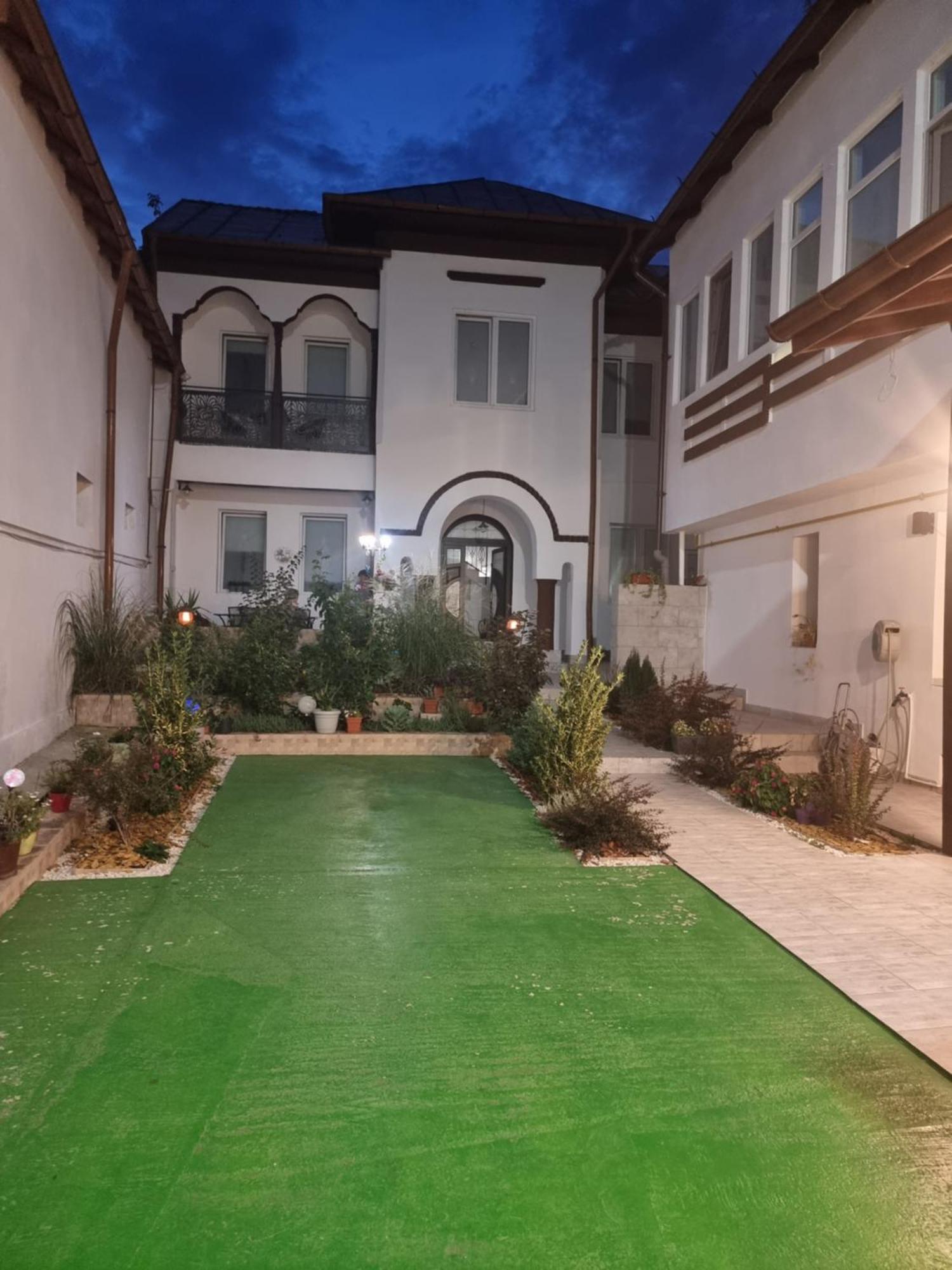 Casa Musceleana Câmpulung Exterior foto